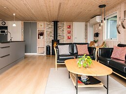 6 Person Holiday Home in Ulfborg