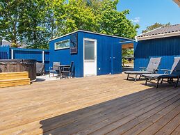 6 Person Holiday Home in Ulfborg