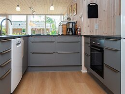 6 Person Holiday Home in Ulfborg