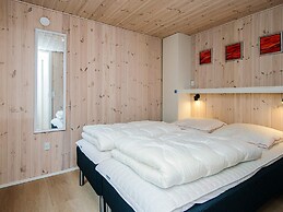 6 Person Holiday Home in Ulfborg