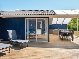 6 Person Holiday Home in Ulfborg