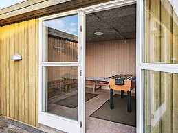 6 Person Holiday Home in Knebel-by Traum