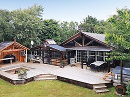 11 Person Holiday Home in Vinderup-by Traum