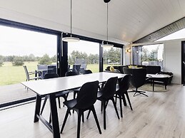 9 Person Holiday Home in Vaeggerlose