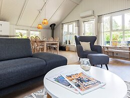 8 Person Holiday Home in Hojslev