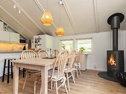 8 Person Holiday Home in Hojslev