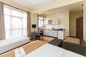 Cool Luxurious Studios