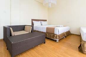 Cool Luxurious Studios