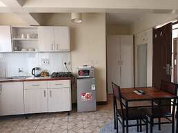 Cool Luxurious Studios