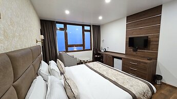 Rufina Pinasa Residency