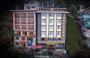 Rufina Pinasa Residency