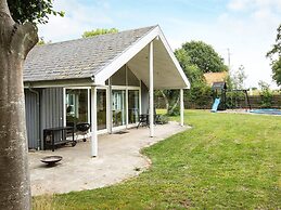 8 Person Holiday Home in Vaeggerlose-by Traum