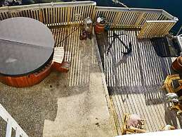 12 Person Holiday Home in Flatraket-by Traum