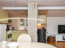 6 Person Holiday Home in Hemmet