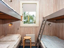 6 Person Holiday Home in Hemmet