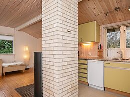 6 Person Holiday Home in Hemmet