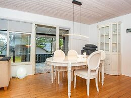 6 Person Holiday Home in Hemmet