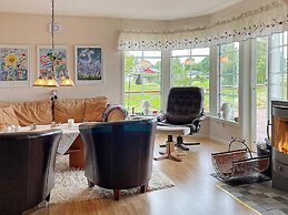 6 Person Holiday Home in Hjo-by Traum