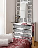 Park Lane 4-bed Huge Designer pad