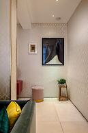 Park Lane 4-bed Huge Designer pad