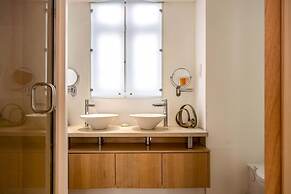 Park Lane 4-bed Huge Designer pad