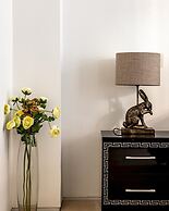 Park Lane 4-bed Huge Designer pad