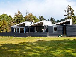 12 Person Holiday Home in Logstor-by Traum