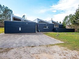 12 Person Holiday Home in Logstor-by Traum