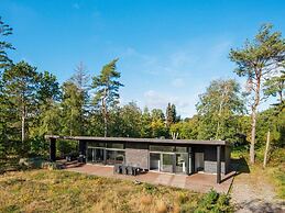 8 Person Holiday Home in Knebel