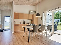 6 Person Holiday Home in Nexo-by Traum
