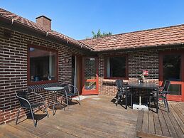 6 Person Holiday Home in Blavand