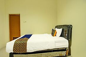 SPOT ON 91890 Kost Kalasan Syariah