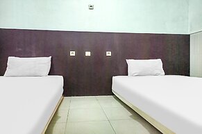 OYO 91936 Hotel Lima Dara