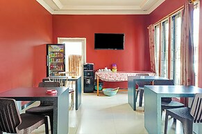 OYO 91936 Hotel Lima Dara