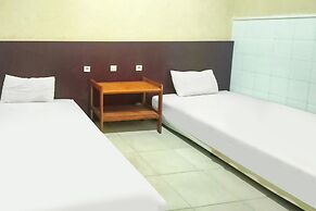 OYO 91936 Hotel Lima Dara