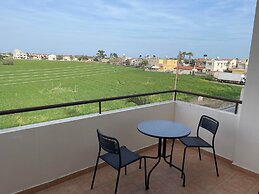 Stunning 1-bed Apartment in Larnaca Near the sea