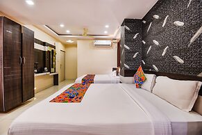 Fabhotel Rotano Suites