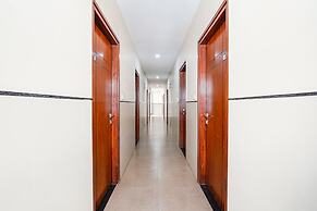 Fabhotel Rove Inn & Suites