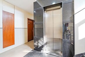 Fabhotel Rove Inn & Suites