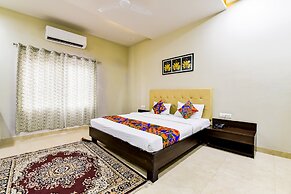 Fabhotel The Castle Homestay