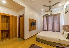 Fabexpress Global Inn New