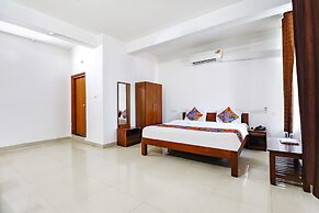 Fabhotel Raj Residency