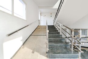 Fabhotel Raj Residency