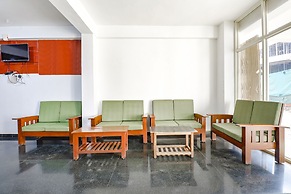 Fabhotel Raj Residency