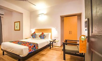 Fabhotel Heera Holiday Inn
