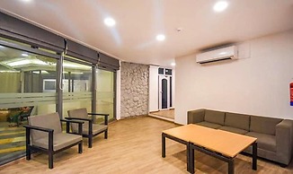 Fabhotel Heera Holiday Inn