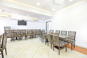 Fabhotel Shree Sai Residency