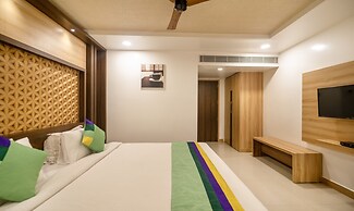 Treebo Golden Swan Pammal