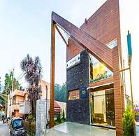 Fabhotel Sholas Residency I