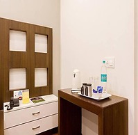 Fabhotel Sholas Residency I